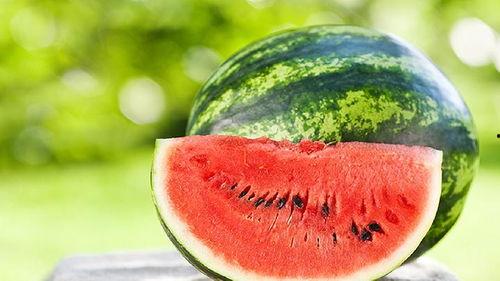 减肥期间可以吃瓜吗,瓜类食物的适宜选择与食用指南