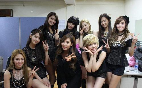 淄博吃瓜女孩事件,网络热议背后的真相与反思