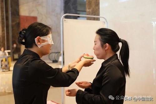 团队旁观吃瓜视频,揭秘办公室里的社交现象