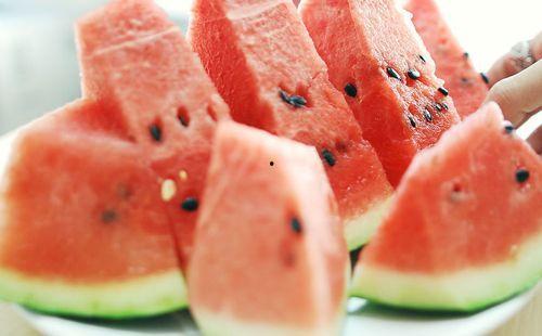 专业吃瓜网,揭秘娱乐圈幕后真相，带你领略明星生活百态