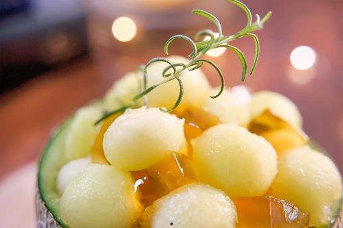 带你吃瓜黑暗甜品,揭秘带你吃瓜背后的黑暗甜品世界