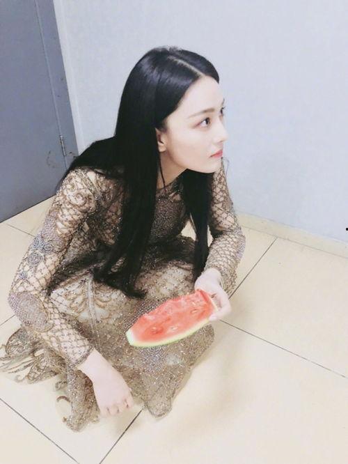 李萌萌吃瓜,揭秘娱乐圈幕后故事