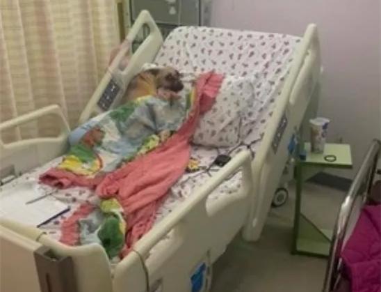 隔壁病床吃瓜,隔壁病床的“吃瓜”奇遇记