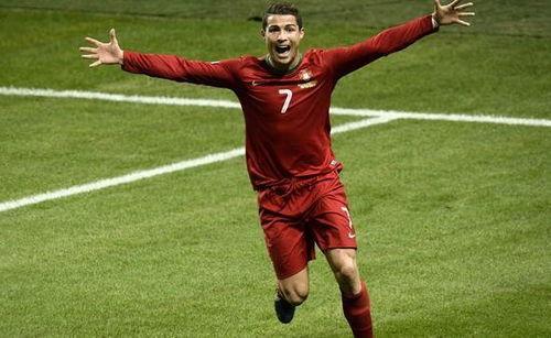 踢足球吃瓜,一场别开生面的“吃瓜”大赛