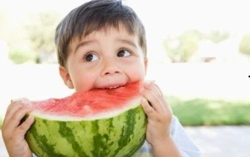 吃瓜群众拼接壁纸,捕捉网络热议瞬间，揭秘热门话题背后的故事