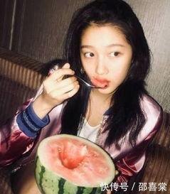 怎么看女友吃瓜,揭秘女友吃瓜背后的心理世界