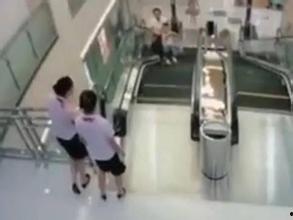 电梯吃瓜视频搞笑,吃瓜群众变身喜剧大师